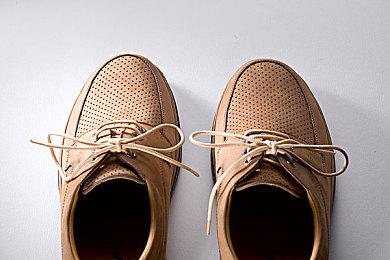 《黎明杀机》新章节“恐惧之根”今日发售，本体游戏低至四折